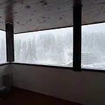 Pamporovo Living Cozy Mountain Апартаменты